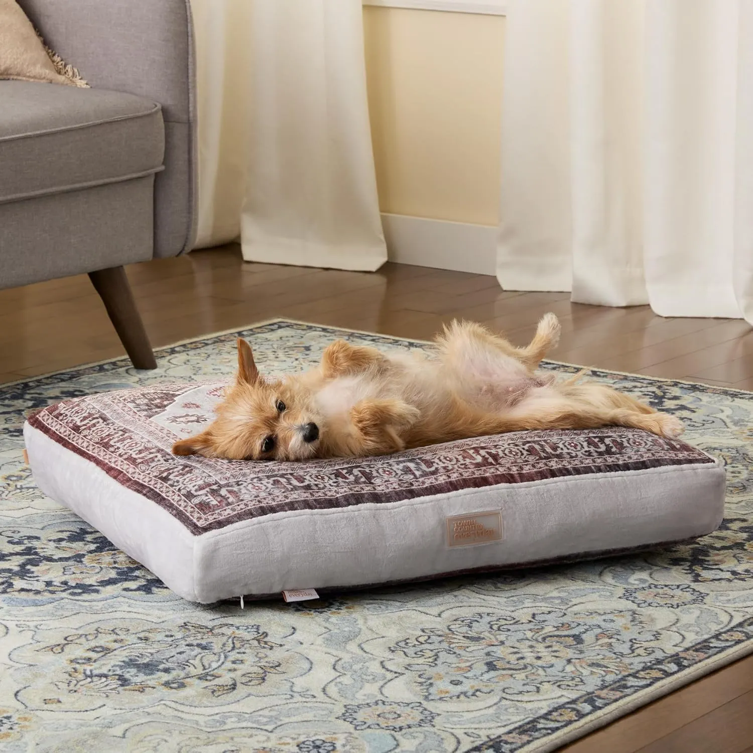TOWN & COUNTRY EVERYDAY CuddleTown Medallion Everwash Pillow Pet Bed, Water Repellent Floor Pillow, Machine Washable Cover, Soft & Calming, Red/Greige, Small 28"x22"x4"